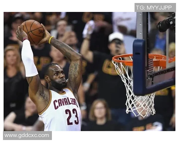 篮球灌篮明星的传奇之路与技巧揭秘让你也能成为场上焦点